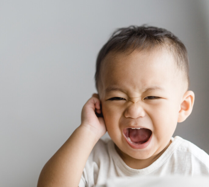 Young child ear ache